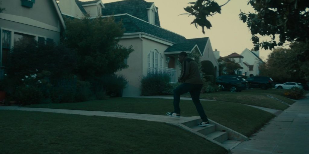 Nike Sneakers in Truth Be Told S03E02 “Her Armed With Sorrow Sore” (2023) (Image 1)