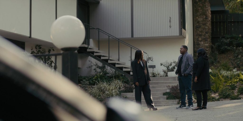 Nike Sneakers in Truth Be Told S03E02 “Her Armed With Sorrow Sore” (2023) (Image 2)