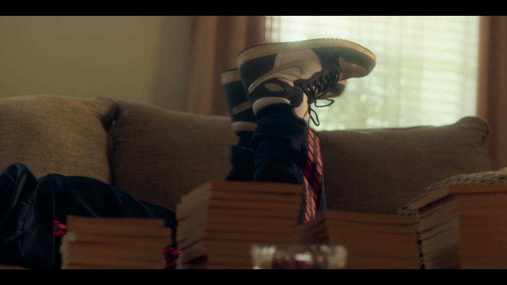 Nike Sneakers in Twisted Metal S02E01 “PRSRPNT” (2025) (Image 4)