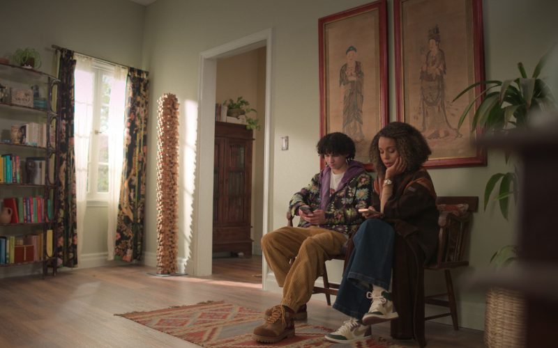 Nike Sneakers in UnPrisoned S02E05 “Trigger Happy” (2024) (Image 1)