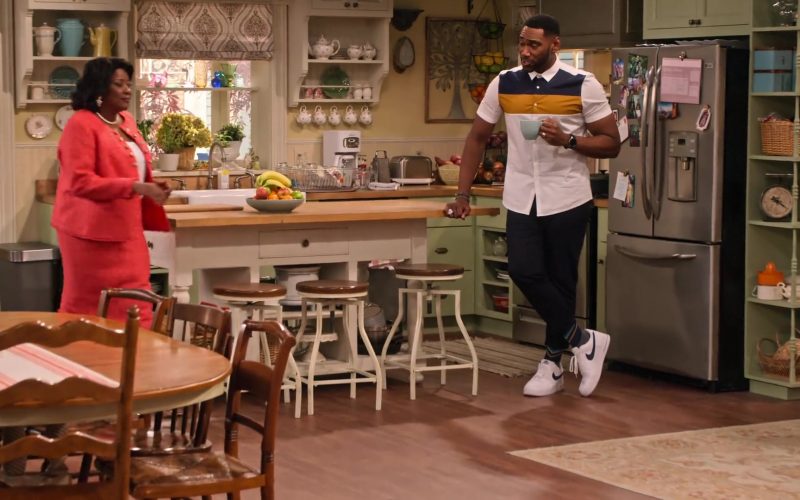 Nike Sneakers in White Worn by Anthony Alabi as Moz McKellan in Family Reunion Season 1 Episode 19 “Remember M'dear's Fifteen Minutes” (2020) (Image 1)