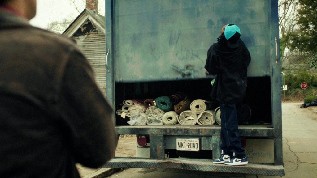 Nike Sneakers in Will Trent S03E14 “A Funeral Fit for a Quartermaine” (2025) (Image 1)