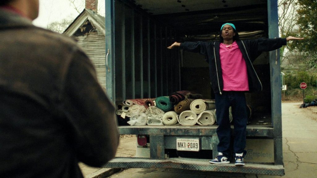 Nike Sneakers in Will Trent S03E14 “A Funeral Fit for a Quartermaine” (2025) (Image 3)