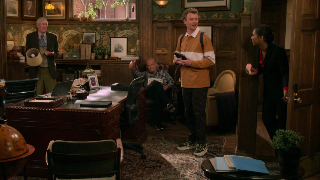 Nike Sneakers of Anders Keith as David Crane in Frasier S01E09 “The Fix Is In” (2023) (Image 6)