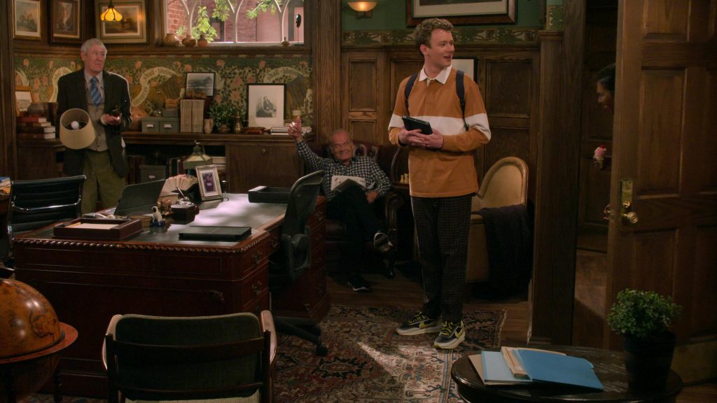Nike Sneakers of Anders Keith as David Crane in Frasier S01E09 “The Fix Is In” (2023) (Image 8)