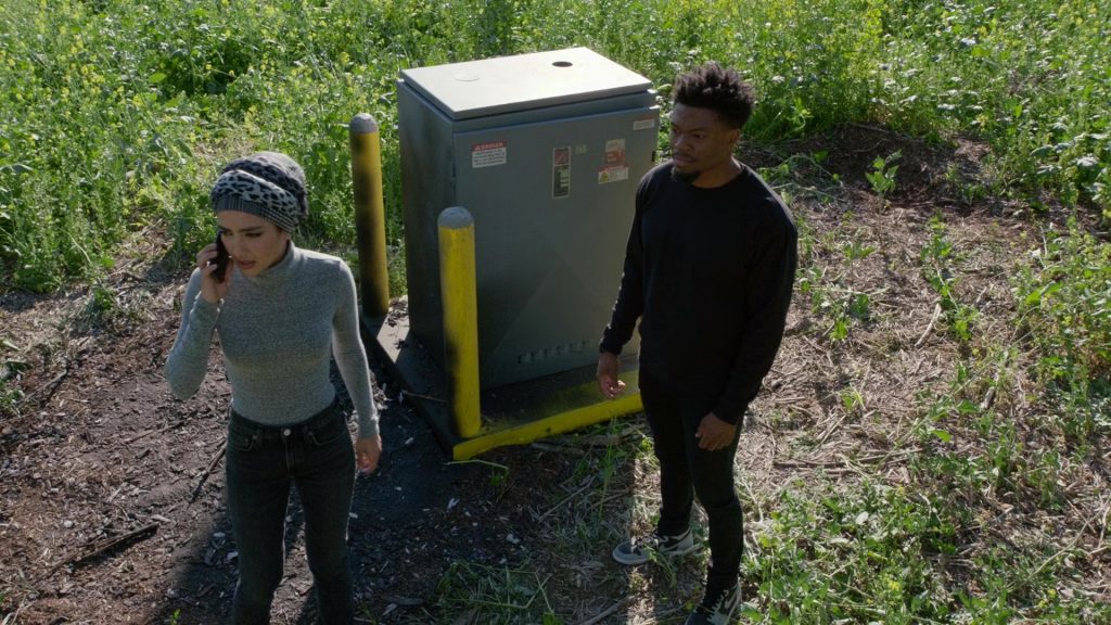 Nike Sneakers of Caleb Castille as Devin Roundtree in NCIS - Los Angeles S13E20 “Work & Family” (2022) (Image 1)