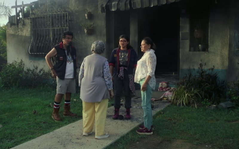 Nike Sneakers of Elpidia Carrillo as Rocio Reyes in Blue Beetle (2023) (Image 1)
