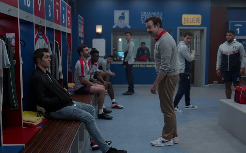 Nike Sneakers of Jason Sudeikis in Ted Lasso S01E06 “Two Aces” (2020) (Image 1)