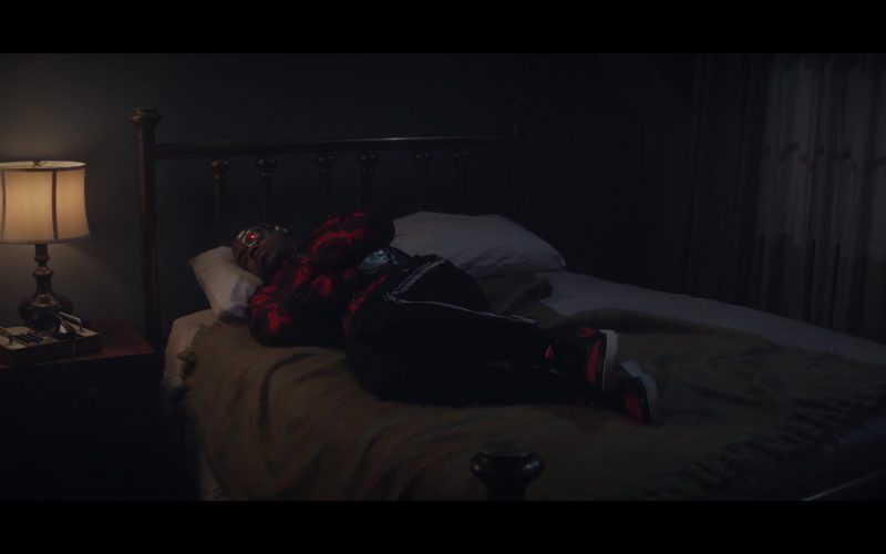 Nike Sneakers of Joivan Wade as Cyborg in Doom Patrol S02E09 “Wax Patrol” (2020) (Image 1)