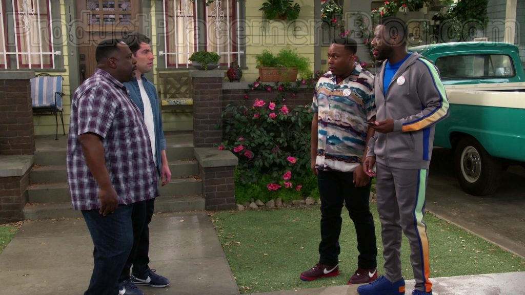 Nike Sneakers of Marcel Spears in The Neighborhood S02E22 “Welcome to the Campaign” (2020) (Image 1)