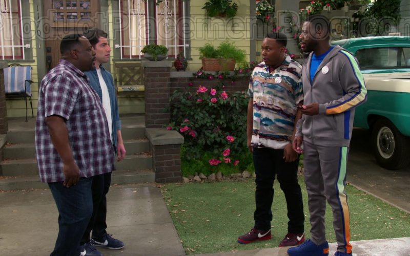 Nike Sneakers of Marcel Spears in The Neighborhood S02E22 “Welcome to the Campaign” (2020) (Image 1)