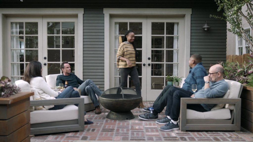 Nike Sneakers of Omar Miller as Ben in The Unicorn S02E02 “It's Complicated” (2020) (Image 1)