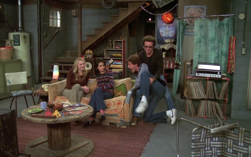 Nike Sneakers of Topher Grace as Eric Forman in That '70s Show S07E07 “Mother's Little Helper” (2004) (Image 1)