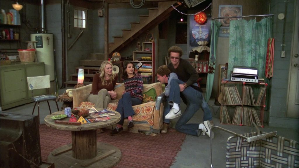 Nike Sneakers of Topher Grace as Eric Forman in That '70s Show S07E07 “Mother's Little Helper” (2004) (Image 2)