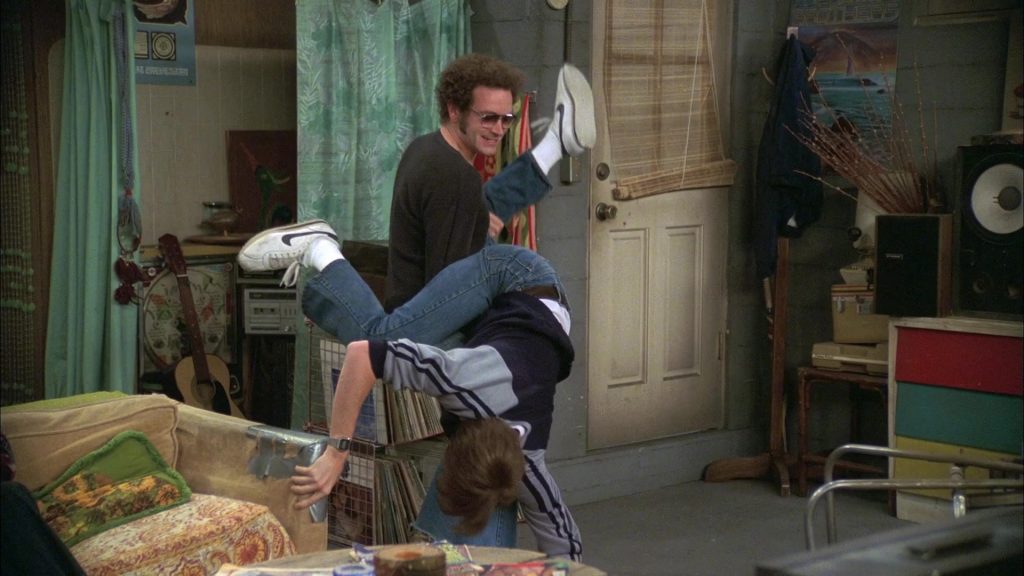 Nike Sneakers of Topher Grace as Eric Forman in That '70s Show S07E07 “Mother's Little Helper” (2004) (Image 3)