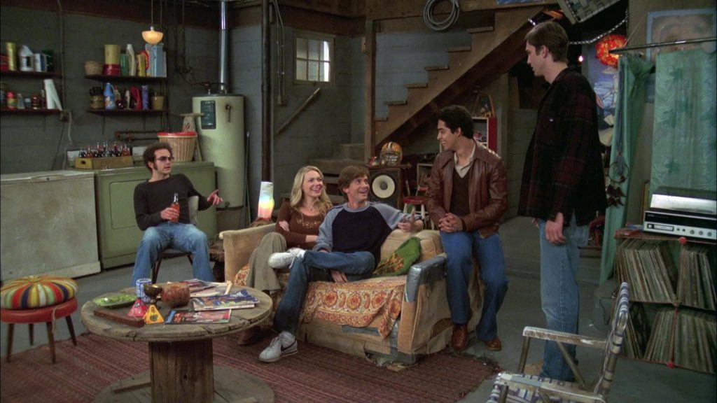Nike Sneakers of Topher Grace as Eric Forman in That '70s Show S07E07 “Mother's Little Helper” (2004) (Image 4)