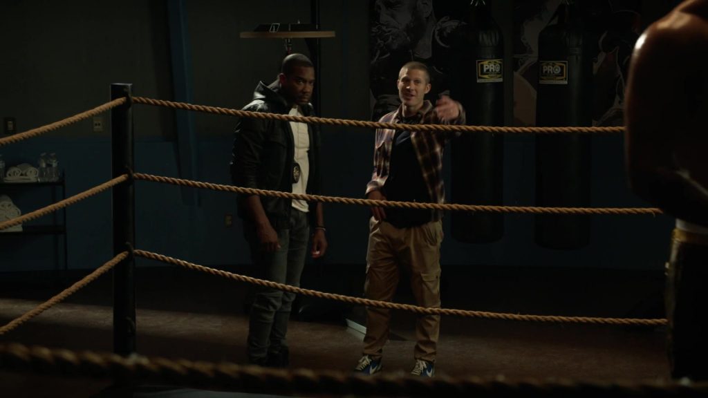 Nike Sneakers of Zach Gilford as Ben Walker in L.A.'s Finest S02E01 “The Curse of the Black Pearl” (2020) (Image 2)