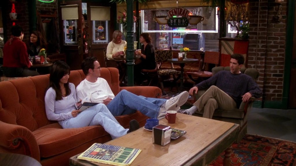 Nike Trainer Shoes Worn by Matthew Perry (Chandler Bing) in Friends Season 7 Episode 3 “The One With Phoebe’s Cookies” (2000) (Image 2)