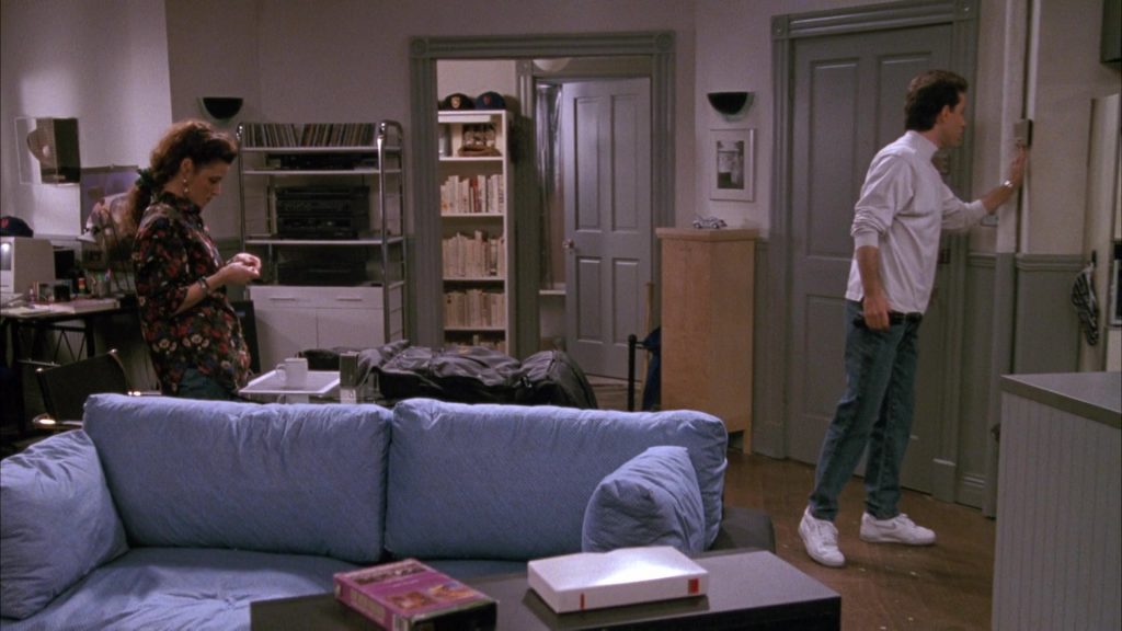 Nike White Shoes Worn by Jerry Seinfeld in Seinfeld Season 1 Episode 3 “The Robbery” (1990) (Image 10)