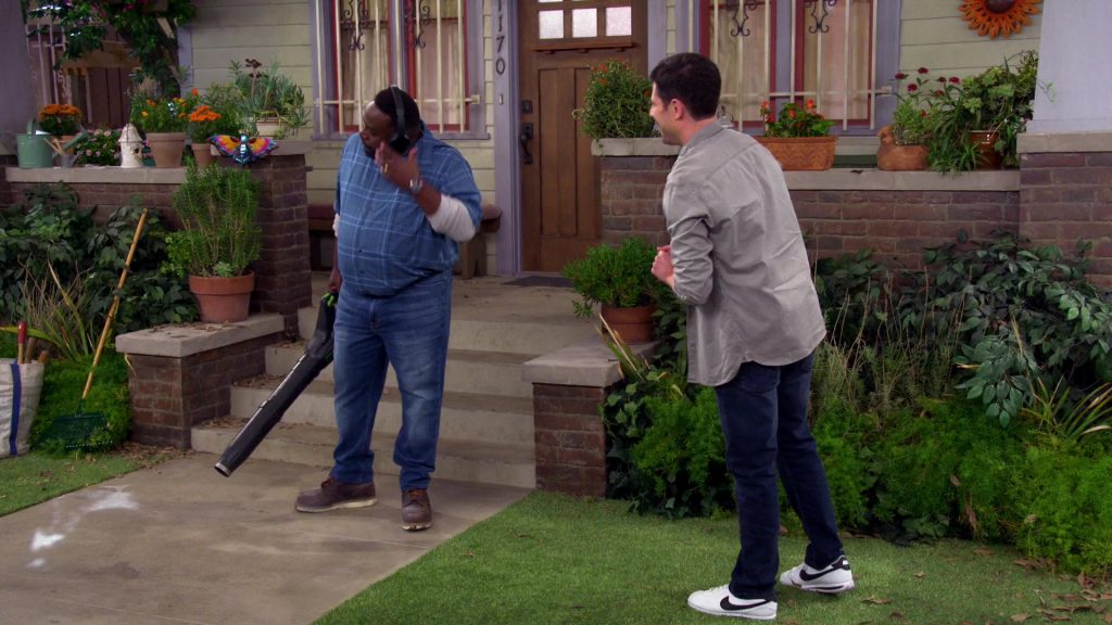 Nike White Shoes Worn by Max Greenfield (Dave Johnson) in The Neighborhood Season 1, Episode 6 “Welcome to the Anniversary” (2018) (Image 1)