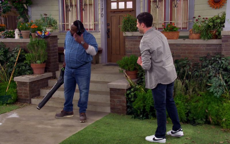 Nike White Shoes Worn by Max Greenfield (Dave Johnson) in The Neighborhood Season 1, Episode 6 “Welcome to the Anniversary” (2018) (Image 1)