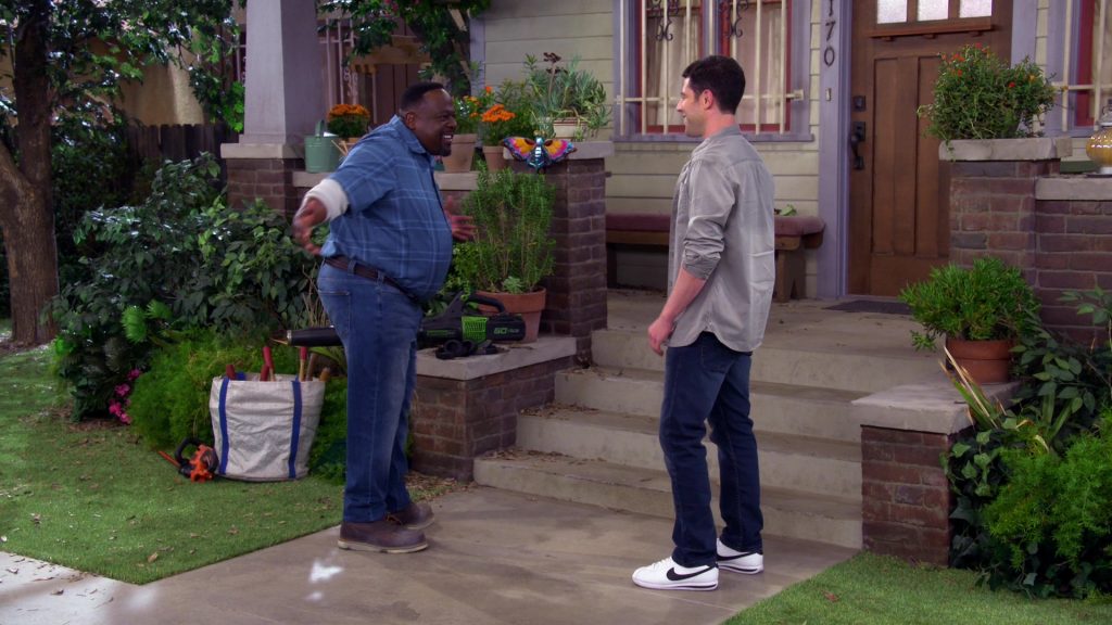 Nike White Shoes Worn by Max Greenfield (Dave Johnson) in The Neighborhood Season 1, Episode 6 “Welcome to the Anniversary” (2018) (Image 6)