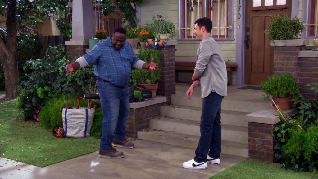 Nike White Shoes Worn by Max Greenfield (Dave Johnson) in The Neighborhood Season 1, Episode 6 “Welcome to the Anniversary” (2018) (Image 7)