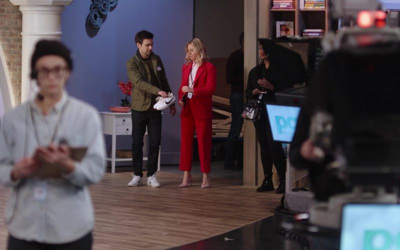 Nike White Sneakers Held by Drew Tarver as Cary Dubek in The Other Two S02E02 “Pat Connects with Her Fans” (2021) (Image 1)