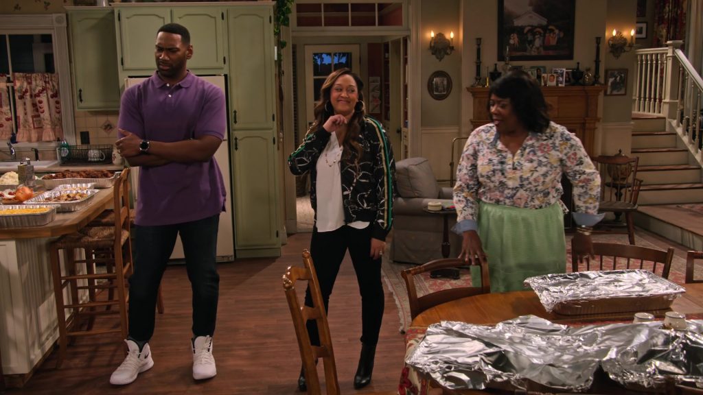 Nike White Sneakers Worn by Anthony Alabi in Family Reunion – Season 1 Episode 1, “Remember How This All Started” (2019) (Image 5)
