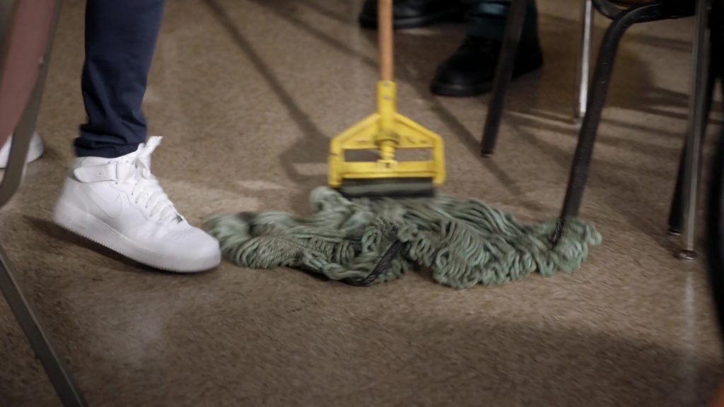 Nike White Sneakers Worn by Chris Perfetti as Jacob Hill in Abbott Elementary S02E17 “Mural Arts” (2023) (Image 2)