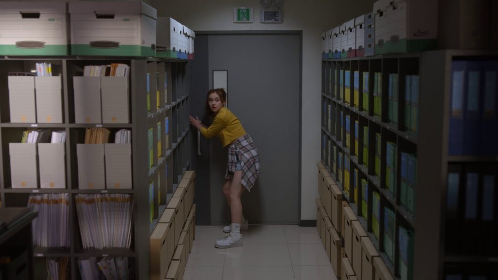 Nike White Sneakers and Socks Worn by Anna Cathcart as Katherine ‘Kitty' Song Covey in XO, Kitty S01E04 “TGIF” (2023) (Image 1)