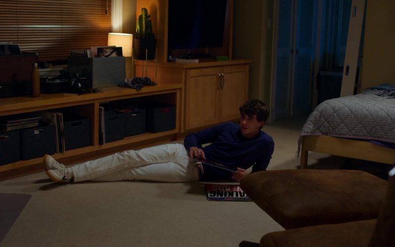 Nike White Sneakers in 13 Reasons Why – Season 3, Episode 5, “Nobody's Clean” (2019) (Image 1)