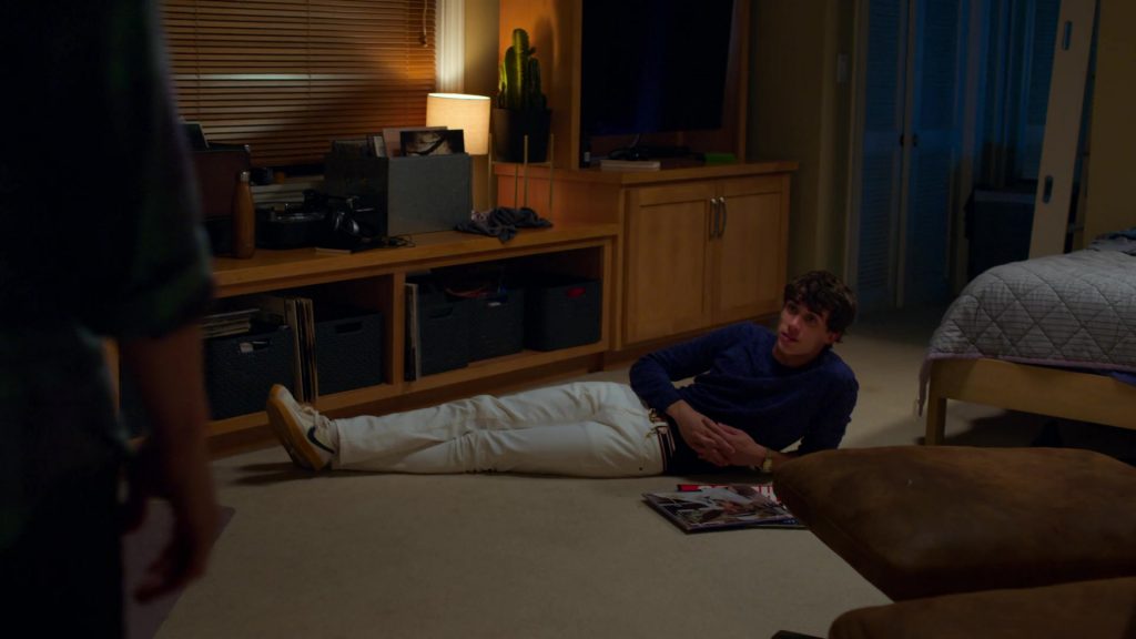 Nike White Sneakers in 13 Reasons Why – Season 3, Episode 5, “Nobody's Clean” (2019) (Image 2)