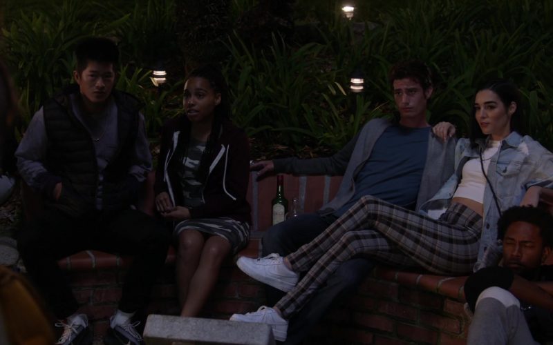 Nike Women's All-White Shoes in Single Parents Season 2 Episode 6 “Welcome to Hell, Sickos!” (2019) (Image 1)