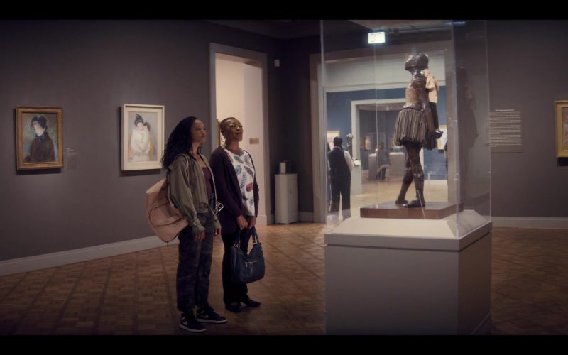 Nike Women's Black Shoes Worn by Kylie Jefferson as Neveah Stroyer in Tiny Pretty Things S01E06 “Joie de Vivre” (2020) (Image 1)