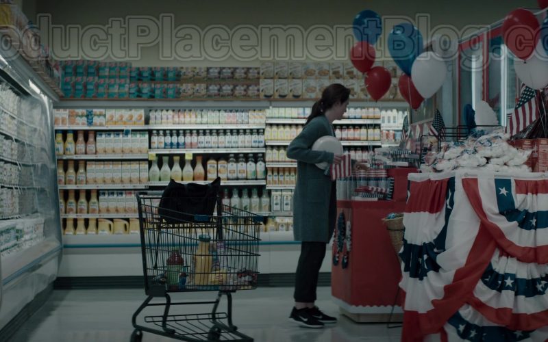 Nike Women's Black Sneakers Worn by Michelle Dockery in Defending Jacob S01E05 (2020) (Image 1)