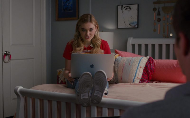 Nike Women's Shoes and Apple MacBook Laptop of Meg Donnelly as Taylor Otto in American Housewife S05E01 “Graduation” (2020) (Image 1)