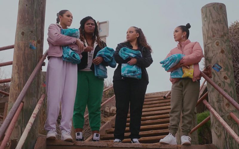 Nike Women's Shoes in Blindspotting S01E05 “Beaches Be Trippin” (2021) (Image 1)