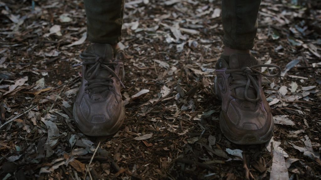 Nike Women's Shoes of Sophia Ali as Fatin Jadmani in The Wilds S02E04 “Day 42-15” (2022) (Image 1)