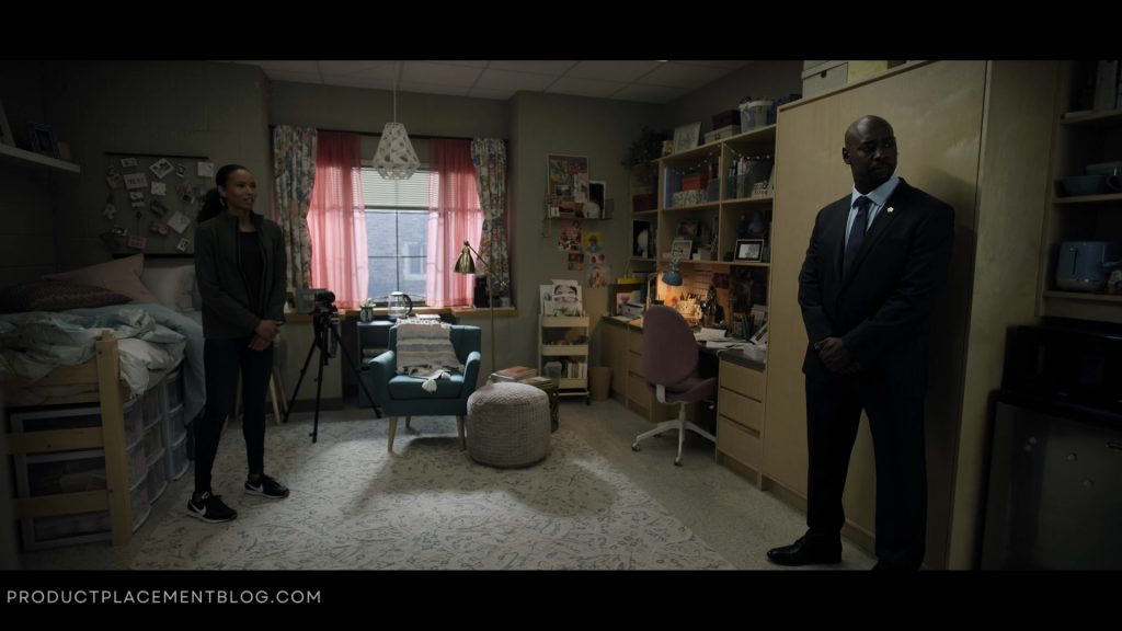 Nike Women's Sneakers Worn by Fola Evans-Akingbola as Chelsea Arrington in The Night Agent S01E03 “The Zookeeper” (2023) (Image 1)