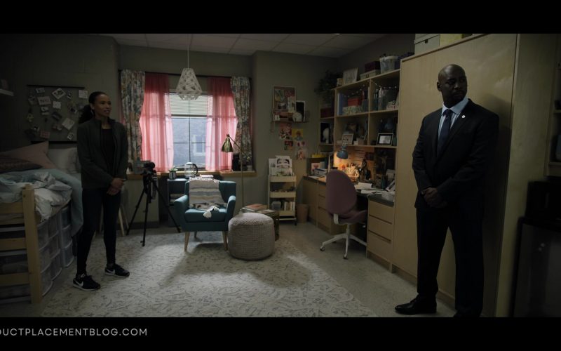 Nike Women's Sneakers Worn by Fola Evans-Akingbola as Chelsea Arrington in The Night Agent S01E03 “The Zookeeper” (2023) (Image 1)