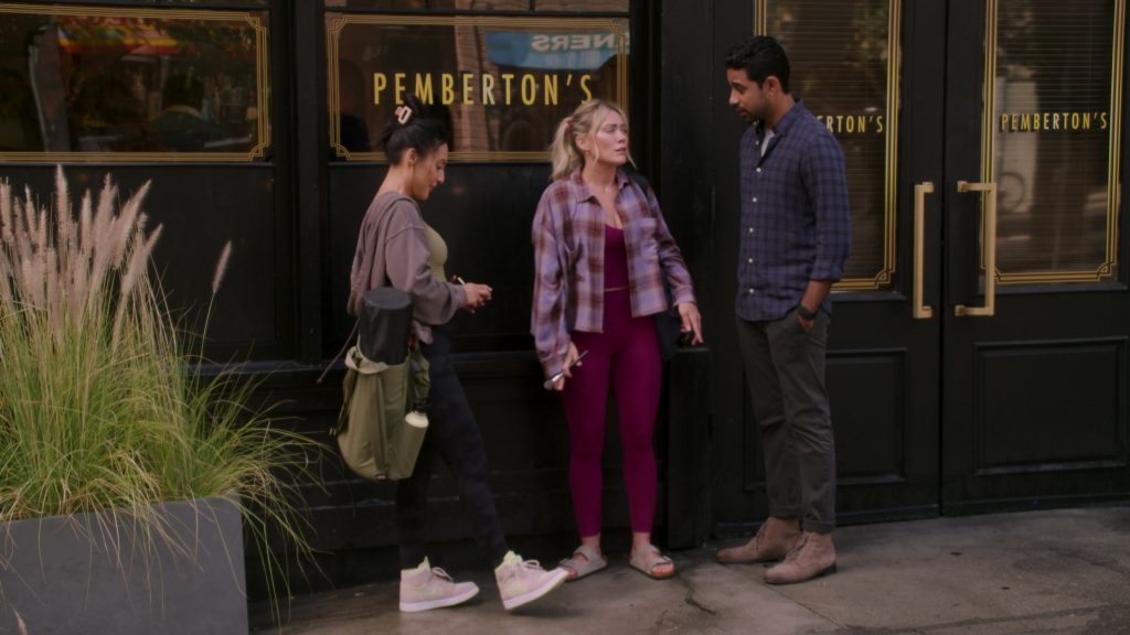 Nike Women's Sneakers Worn by Francia Raisa as Valentina in How I Met Your Father S02E02 “Midwife Crisis” (2023) (Image 3)