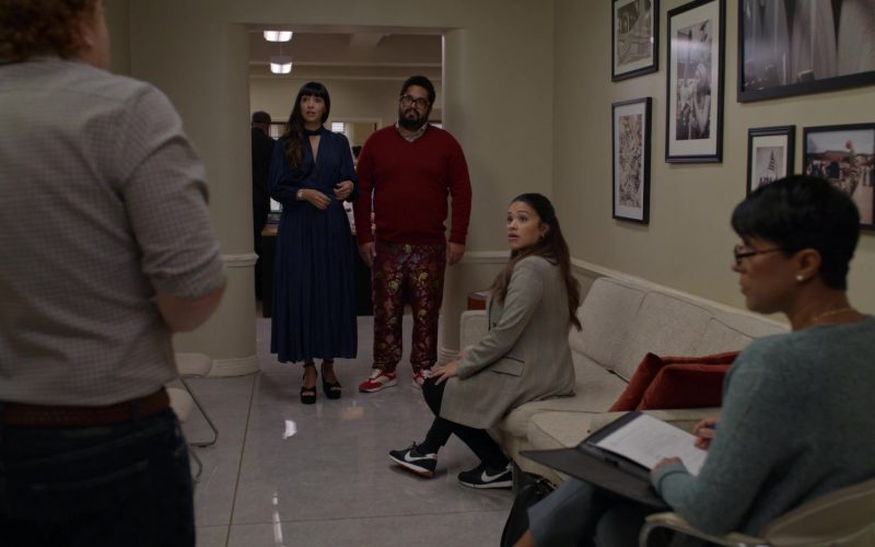 Nike Women's Sneakers Worn by Gina Rodriguez as Nell Serrano in Not Dead Yet S01E09 “Not Scattered Yet” (2023) (Image 1)