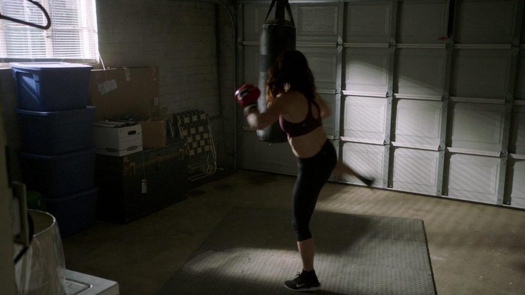 Nike Women's Sneakers Worn by Robin Tunney in The Fix – Season 1, Episode 7, Ghost Whisperer (2019) (Image 1)