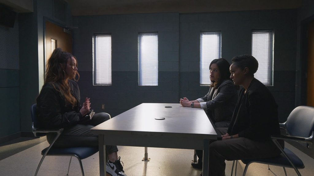 Nike Women's Sneakers in The Rookie S05E18 “Double Trouble” (2023) (Image 3)