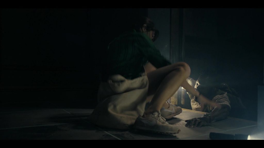 Nike Women's Sneakers of Cristin Milioti as Emma in The Resort S01E03 “Tempus Exhaurire” (2022) (Image 2)