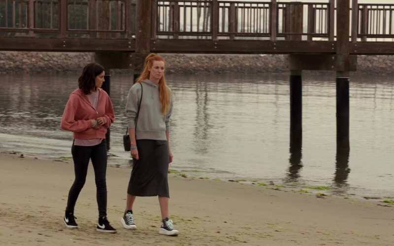 Nike Women's Sneakers of Daniela Ruah as Kensi Blye in NCIS - Los Angeles S13E03 “Indentured” (2021) (Image 1)
