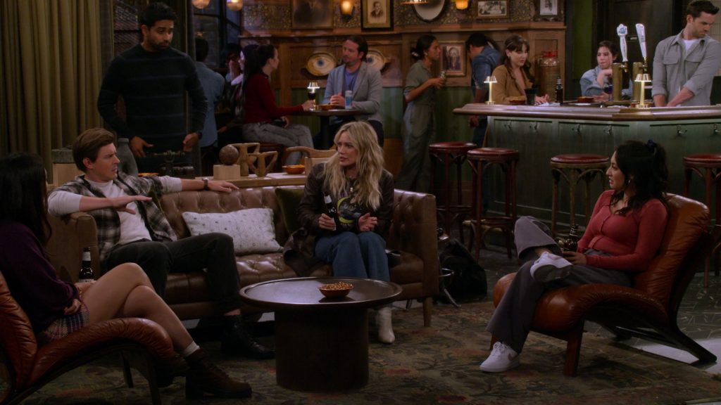 Nike Women's Sneakers of Francia Raisa as Valentina in How I Met Your Father S02E08 “Rewardishment” (2023) (Image 1)