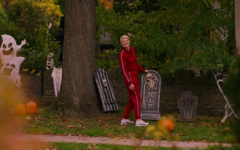 Nike Women's Sneakers of Jennifer Robertson as Ellen in Ginny & Georgia S01E05 “Boo, Bitch” (2021) (Image 1)