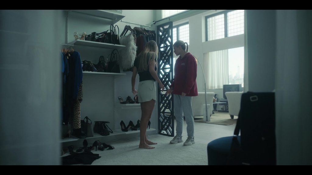 Nike Women's Sneakers of West Duchovny as Shannon Schaeffer in Painkiller S01E01 “The One to Start With, The One to Stay With” (2023) (Image 1)